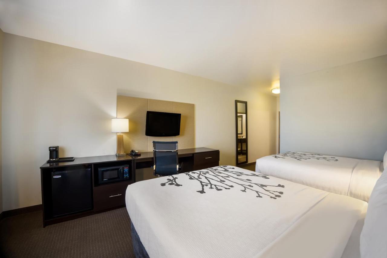 Sleep Inn & Suites Colby Zewnętrze zdjęcie