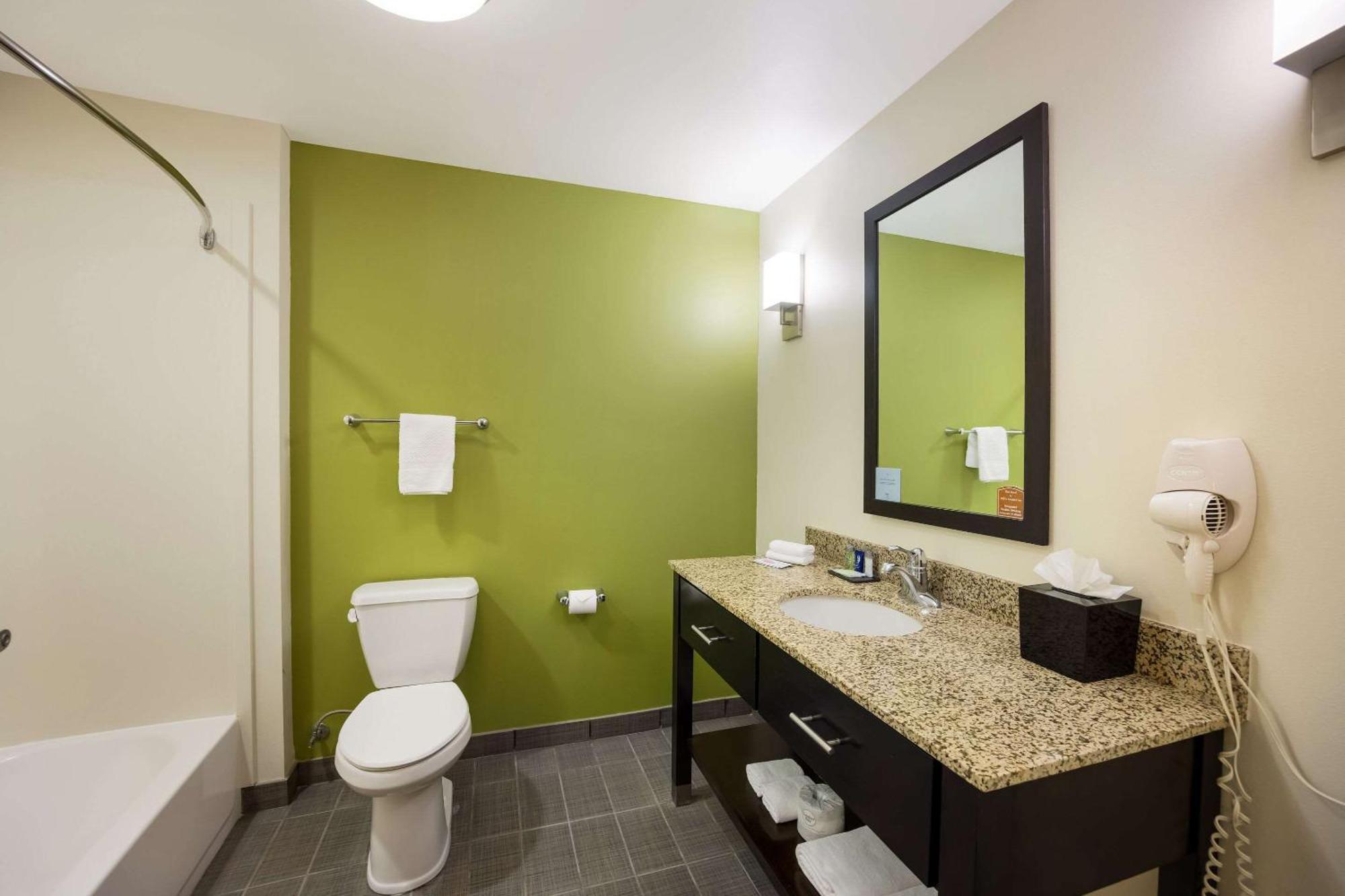 Sleep Inn & Suites Colby Zewnętrze zdjęcie