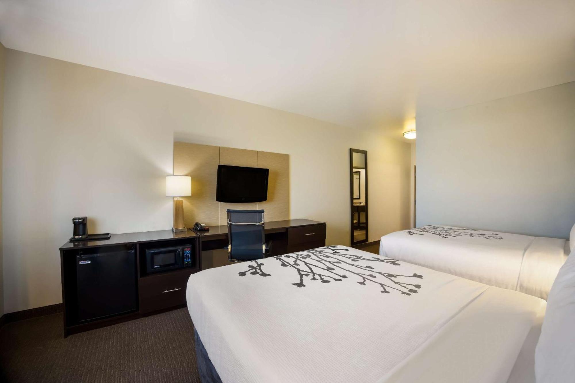 Sleep Inn & Suites Colby Zewnętrze zdjęcie
