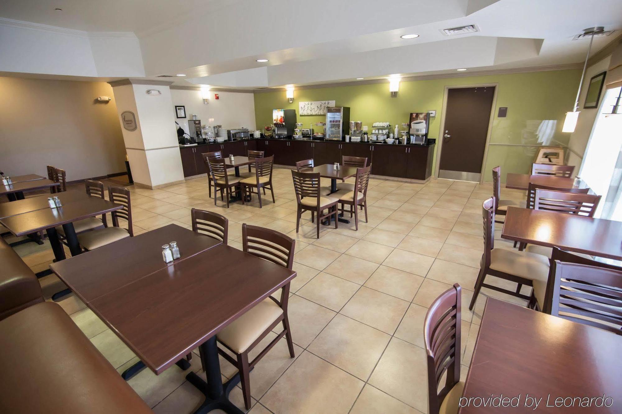 Sleep Inn & Suites Colby Zewnętrze zdjęcie